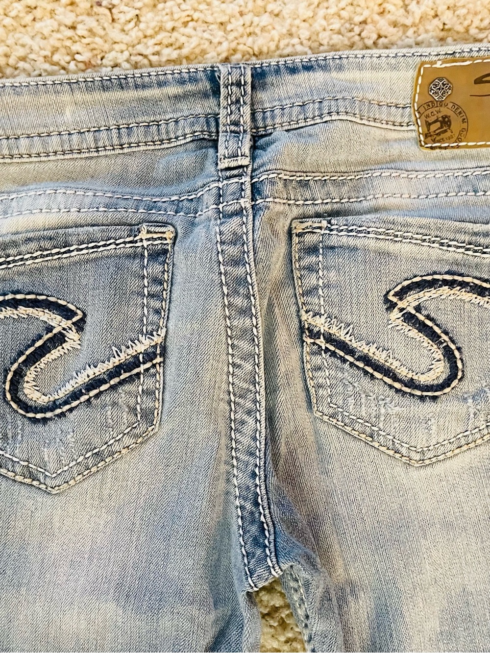 Silver Tuesday W26/L31 Bootcut Light Wash Jeans Actual W28 L30.5 Rise 7.5